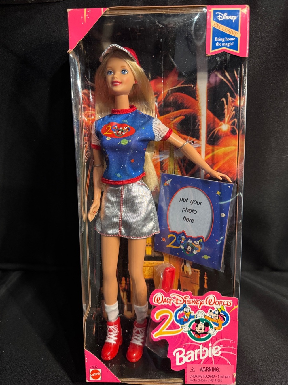 Vintage Walt Disney World 2000 Barbie~NIB
